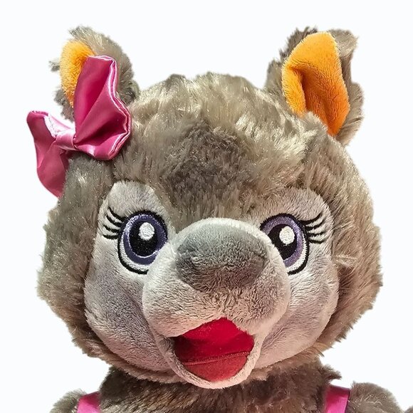 Great Wolf Lodge Story Time Fleece Blanket and 17" BAB Violet The Wolf Plush - Picture 4 of 12